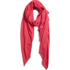 Szal GUESS - AW7700 POL03 COR. Szaliki i chusty damskie marki Guess. W wyprzedaży za 109.00 zł.