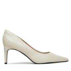 Szpilki Calvin Klein. Szpilki damskie Calvin Klein, bez wzorów, bez obcasa, bez zapięcia. Za 629.99 zł.