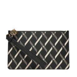 Torebka Armani Exchange. Czarne torebki do ręki damskie Armani Exchange, bez wzorów, wizytowe, bez dodatków. Za 299.99 zł.