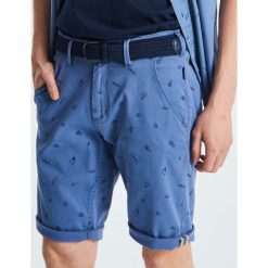 Szorty chino z paskiem - Niebieski. Spodnie materiałowe męskie marki Cropp. Za 99.99 zł.