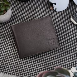 Paolo Peruzzi Portfel męski PAOLO PERUZZI T-48-BR brązowy. Brązowe portfele męskie Paolo Peruzzi, bez wzorów. Za 84.85 zł.