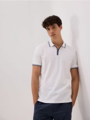 Koszulka polo regular z lamówką - biały. Białe koszulki polo męskie Reserved, l, bez wzorów, z bawełny, bez ramiączek. W wyprzedaży za 39.99 zł.