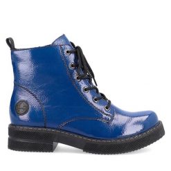 Trzewiki Rieker. Niebieskie botki damskie Rieker, bez obcasa, na płaskiej podeszwie, bez zapięcia. Za 269.99 zł.