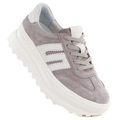 Skórzane półbuty damskie na platformie beżowe Vinceza 79608. Brązowe półbuty damskie VINCEZA, bez wzorów, ze skóry, sportowe, bez obcasa, na platformie, bez zapięcia. Za 209.99 zł.