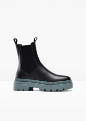 Sztyblety. Czarne botki damskie bonprix, bez obcasa. Za 169.99 zł.