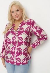 Fioletowa Koszula z Wiskozą w Ornamentalny Wzór z Dekoltem w Serek Iladelle. Fioletowe bluzki damskie Born2be, plus size, bez wzorów, z jeansu, eleganckie, bez kołnierzyka, plus size, bez ramiączek. Za 69.99 zł.