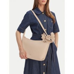 Torebka GINO ROSSI. Brązowe torebki do ręki damskie Gino Rossi, bez wzorów, klasyczne, bez dodatków. Za 229.99 zł.