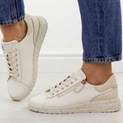 Beżowe skórzane półbuty damskie Jezzi 138. Brązowe półbuty damskie Jezzi, na jesień, bez wzorów, z jeansu, casualowe, bez obcasa, na płaskiej podeszwie, bez zapięcia. Za 239.00 zł.