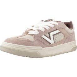 Buty VANS UPLAND NEUTRALS Jasnobrązowy. Brązowe trampki i tenisówki damskie Vans, bez wzorów, z syntetyku, bez zapięcia. Za 445.99 zł.