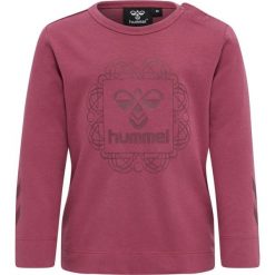 Koszulka z długim rękawem dla dziewczynki Hummel Helga. Czerwone t-shirty i topy dla dziewczynek Hummel, bez wzorów, z bawełny, bez ramiączek. Za 161.50 zł.