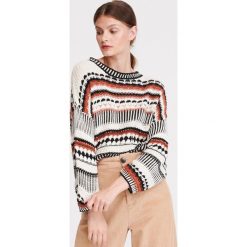 Sweter oversize - Wielobarwny. Swetry damskie Reserved, l, bez wzorów, bez kołnierzyka, bez ramiączek, bez kaptura. Za 79.99 zł.