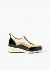 Sneakersy marki Marco Tozzi z zamkiem błyskawicznym. Czarne obuwie sportowe damskie bonprix, bez wzorów. Za 269.99 zł.