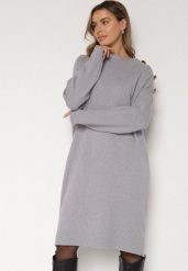 Szara Sweterkowa Sukienka Pudełkowa Ozdobiona z Boku Guzikami Tustina. Szare sukienki damskie Born2be, na co dzień, l, bez wzorów, z dzianiny, eleganckie, bez kołnierzyka, bez ramiączek, proste. Za 119.99 zł.