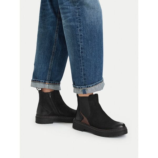 Botki Lasocki. Czarne botki damskie Lasocki, bez obcasa, na płaskiej podeszwie, bez zapięcia. Za 249.99 zł.