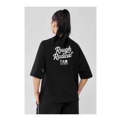 Damski t-shirt oversize Rough Radical Vibe. Czarne t-shirty damskie ROUGH RADICAL, bez wzorów, bez kołnierzyka. Za 111.92 zł.