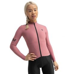 Damska termoaktywna koszulka rowerowa z długim rękawem Kolarstwo Siroko M7 Tus. Czerwone bluzy sportowe damskie SIROKO, bez wzorów, z materiału, rowerowe. Za 297.00 zł.