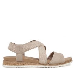 Sandały Skechers. Brązowe sandały damskie Skechers, bez wzorów, bez obcasa, na płaskiej podeszwie, bez zapięcia. Za 139.99 zł.