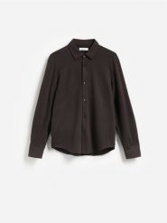 Koszula regular fit z wiskozą - zielony. Zielone koszule męskie Reserved, l, bez wzorów, z dzianiny, bez kołnierzyka, bez ramiączek. Za 129.99 zł.