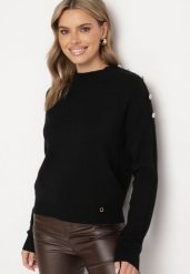 Czarny Sweter Półgolf z Modalem Wiskozą i Guzikami Emmiala. Czarne swetry damskie Born2be, l, bez wzorów, z jeansu, eleganckie, bez kołnierzyka, bez ramiączek, długie, bez kaptura. Za 74.99 zł.