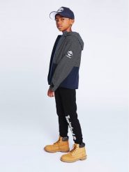 Timberland Wiatrówka T26582 S Granatowy Regular Fit. Niebieskie kurtki i płaszcze dla chłopców Timberland, bez wzorów, z syntetyku, bez kaptura. Za 439.99 zł.