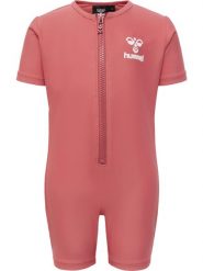 Dziecięcy strój kąpielowy Hummel Drew. Czerwone stroje kąpielowe dla dziewczynek Hummel, bez wzorów, z dzianiny. Za 168.00 zł.