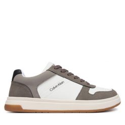 Sneakersy Calvin Klein. Białe trampki i tenisówki chłopięce Calvin Klein, bez wzorów, bez zapięcia. Za 439.99 zł.