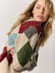 Sweter z wełną - wielobarwny. Swetry damskie Reserved, l, bez wzorów, z dzianiny, bez kołnierzyka, bez ramiączek, bez kaptura. Za 199.99 zł.