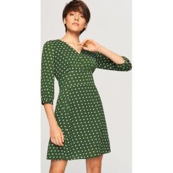 Sukienka w groszki - Khaki. Brązowe sukienki damskie Reserved, w grochy. Za 89.99 zł.