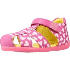 Sandały AGATHA RUIZ DE LA PRADA 212900 Rose. Czerwone sandały damskie Agatha Ruiz de la Prada, bez wzorów, ze skóry, bez obcasa, bez zapięcia. Za 132.99 zł.