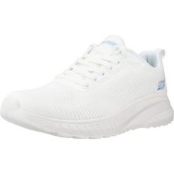 Buty do chodzenia damskie Skechers 117209SAGE. Białe obuwie sportowe damskie Skechers, bez wzorów, z gumy, trekkingowe, Skechers Sport. Za 301.99 zł.