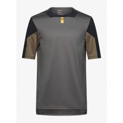 Koszulka męska Fox Defend SS Jersey. Czarne buty sportowe męskie FOX, z jersey, bez zapięcia, rowerowe. Za 240.99 zł.