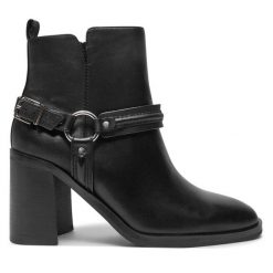 Botki Aldo. Czarne botki damskie Aldo, bez obcasa, na słupku, bez zapięcia. Za 309.99 zł.