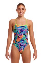 Strój kąpielowy Funkita Leaving Today - Twisted. Niebieskie kostiumy jednoczęściowe damskie FUNKITA, s, bez wzorów, z elastanu, wakacyjne, do pływania. Za 199.00 zł.