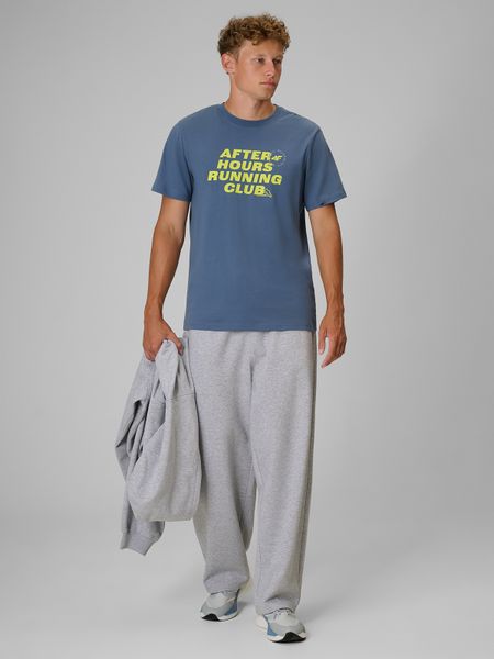 4F T-shirt regular z nadrukiem męski - denim L. Niebieskie koszulki sportowe męskie 4f, l, bez wzorów, z bawełny, klasyczne, bez kołnierzyka. Za 59.99 zł.