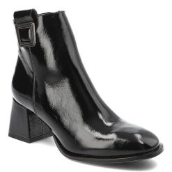 Czarne Botki Armodo Stylowe Lakierowane Obuwie Damskie. Czarne kozaki damskie Armodo, z lakierowanej skóry, bez obcasa. Za 359.00 zł.