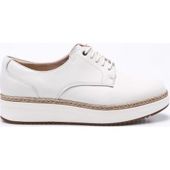 Clarks - Półbuty. Mokasyny damskie Clarks. W wyprzedaży za 239.90 zł.