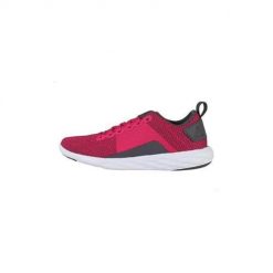 Buty do chodzenia damskie Reebok Astroride WA. Czerwone obuwie sportowe damskie Reebok, bez wzorów, z materiału, trekkingowe. Za 262.00 zł.