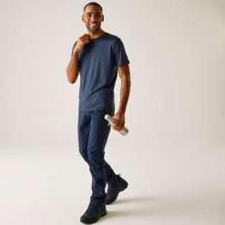 Męska koszulka turystyczna z krótkim rękawem Fingal Edition. Niebieskie koszulki sportowe męskie Regatta, m, bez wzorów, z dżerseju, bez kołnierzyka, bez ramiączek, trekkingowe. W wyprzedaży za 92.70 zł.