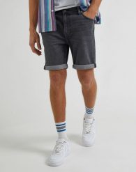 MESKIE SZORTY LEE RIDER SHORT WORN IN SHADOW 112331757. Szorty męskie Lee, bez wzorów, z jeansu. Za 169.99 zł.