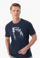 Koszulka z nadrukiem, Comfort Fit, T-NARIS. Niebieskie t-shirty męskie Volcano, l, bez wzorów, z bawełny, bez kołnierzyka. Za 69.99 zł.