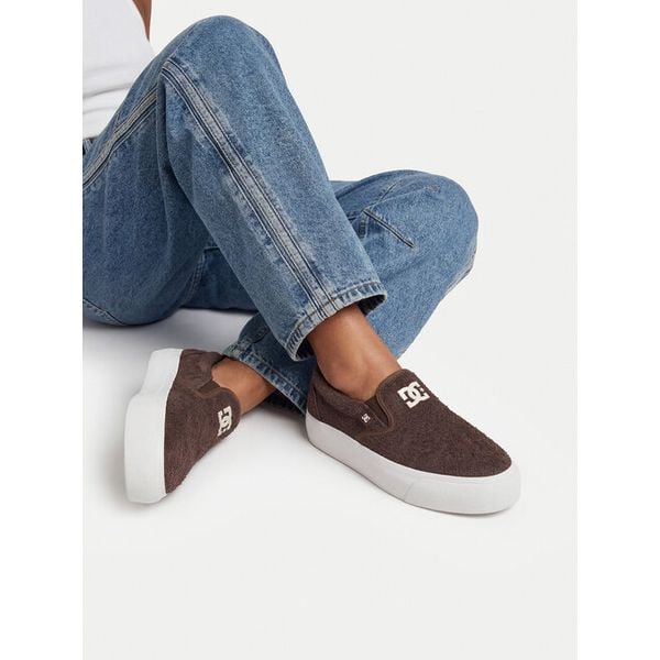 Tenisówki DC Shoes. Brązowe trampki i tenisówki damskie DC Shoes, bez wzorów, bez zapięcia. Za 199.99 zł.