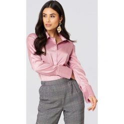 Boohoo Satynowe koszule - Pink. Koszule damskie Boohoo. W wyprzedaży za 40.38 zł.