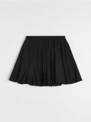 Spódnica mini z kontrafałdami - czarny. Czarne spódnice damskie Sinsay, l, bez wzorów, mini. Za 39.99 zł.