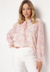 Różowa Koszula z Delikatnym Kwiatowym Wzorem i Wiązaniem Przy Dekolcie Viralla. Czerwone bluzki damskie Born2be, l, bez wzorów, eleganckie, bez kołnierzyka, bez ramiączek. Za 119.99 zł.