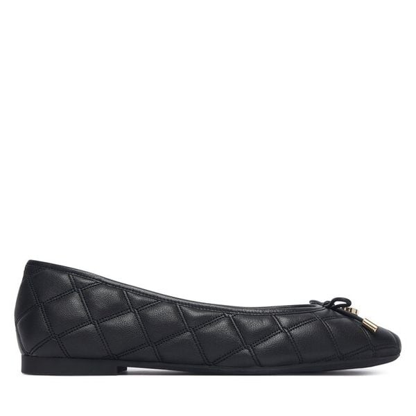 Baleriny Tommy Hilfiger. Czarne baleriny damskie Tommy Hilfiger, bez wzorów, bez obcasa. Za 383.99 zł.