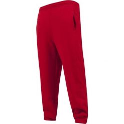 Spodnie Urban Classic basic. Czerwone spodnie materiałowe męskie Urban Classics, m, bez wzorów. Za 191.00 zł.
