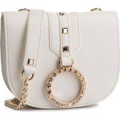 Torebka VERSACE JEANS - E1VTBBA2 70880 003. Białe listonoszki damskie Versace Jeans, z jeansu. Za 529.00 zł.