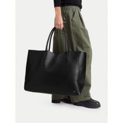 Torebka G-Star. Czarne torebki do ręki damskie G-Star, bez wzorów, retro, bez dodatków. Za 299.99 zł.