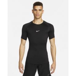 Koszulka treningowa męska Nike Pro Dri-Fit Tight SS Fitness. Czarne koszulki sportowe męskie Nike, l, bez wzorów, bez kołnierzyka, bez ramiączek, na fitness i siłownię, dri-fit (nike). Za 159.99 zł.
