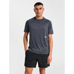 Koszulka Hummel Pulse. Brązowe buty sportowe męskie Hummel, bez wzorów, bez kołnierzyka, bez ramiączek, na fitness i siłownię. Za 161.50 zł.